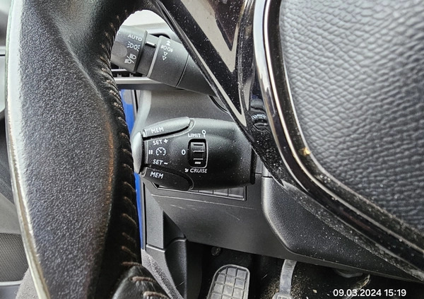 Peugeot Rifter cena 64900 przebieg: 126700, rok produkcji 2019 z Gliwice małe 211